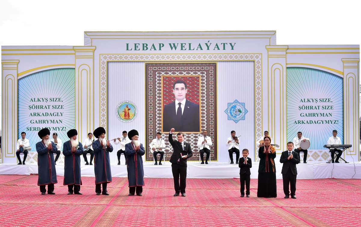 В Туркменабаде сданы в эксплуатацию новые жилые дома